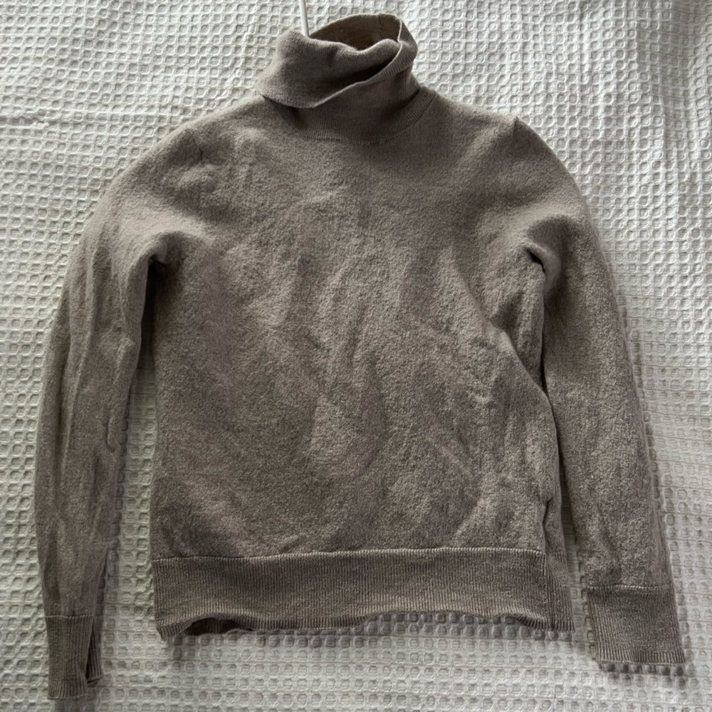 Halston turtleneck sweater